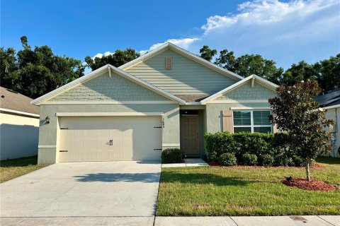 House in Mount Dora, Florida 4 bedrooms, 171.5 sq.m. № 1851206 - photo 1
