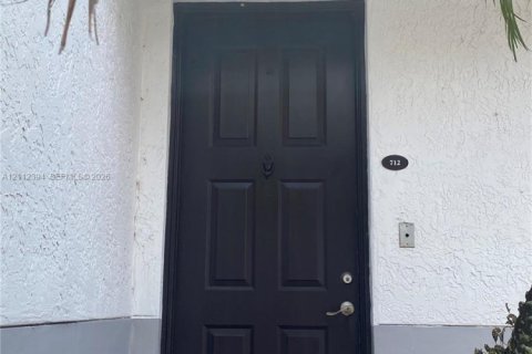 Copropriété à louer à Sunrise, Floride: 2 chambres, 96.06 m2 № 2434354 - photo 12