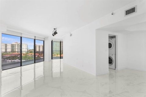 Condo in Aventura, Florida, 2 bedrooms  № 1863038 - photo 9