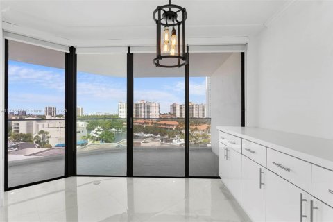 Condo in Aventura, Florida, 2 bedrooms  № 1863038 - photo 4
