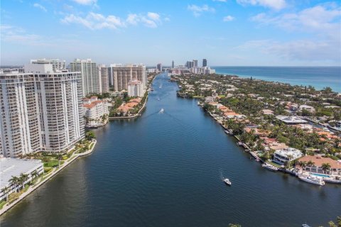 Condo in Aventura, Florida, 2 bedrooms  № 1863038 - photo 5