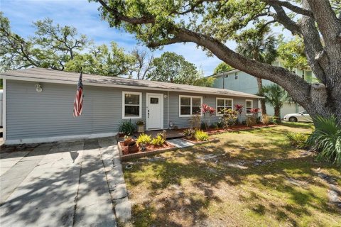 Casa en venta en Tampa, Florida, 3 dormitorios, 160.16 m2 № 1732316 - foto 2