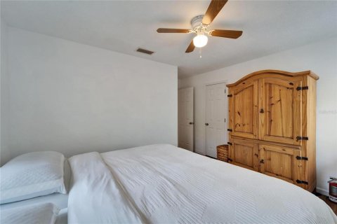 Casa en venta en Tampa, Florida, 3 dormitorios, 160.16 m2 № 1732316 - foto 18