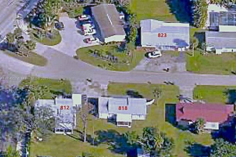 House in Fort Myers, Florida 3 bedrooms, 121.98 sq.m. № 1864448 - photo 27