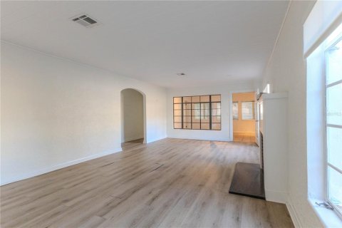 Купить виллу или дом в Брейдентон, Флорида 7 комнат, 123.19м2, № 1720232 - фото 8