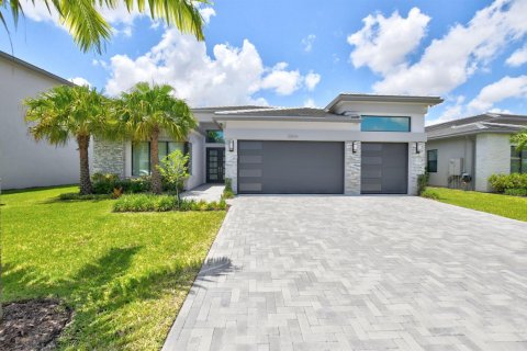 House in Boca Raton, Florida 4 bedrooms, 288.55 sq.m. № 2087473