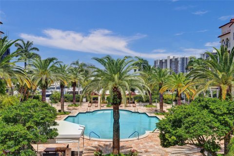 Condominio en venta en Aventura, Florida, 3 dormitorios, 180.69 m2 № 2089238 - foto 18