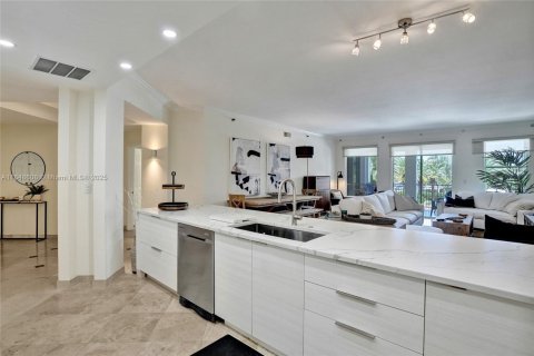 Condominio en venta en Aventura, Florida, 3 dormitorios, 180.69 m2 № 2089238 - foto 4