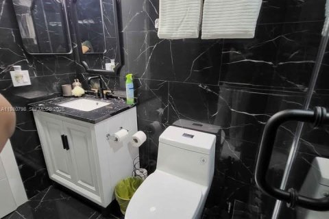 Снять в аренду квартиру в Форт-Лодердейл, Флорида 2 спальни, № 2049344 - фото 7