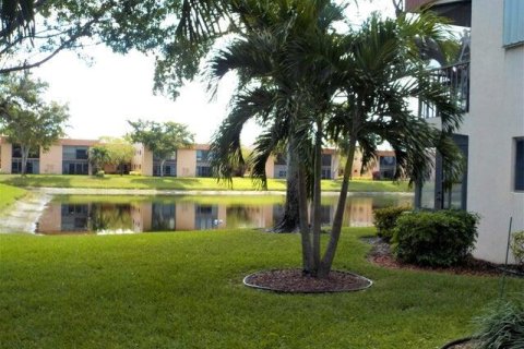 Condo à Delray Beach, Floride, 2 chambres № 2246565