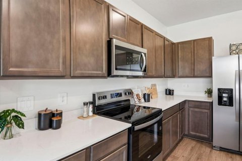 Townhouse in Tampa, Florida 3 bedrooms, 163.32 sq.m. № 2222361 - photo 16