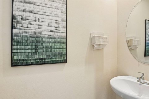 Townhouse in Tampa, Florida 3 bedrooms, 163.32 sq.m. № 2222361 - photo 18