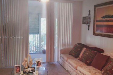 Condo in Lauderdale Lakes, Florida, 1 bedroom № 2090878 - photo 5