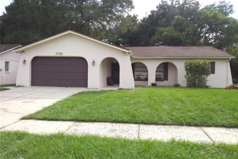 House in Holiday, Florida 3 bedrooms, 180.97 sq.m. № 2267247 - photo 2