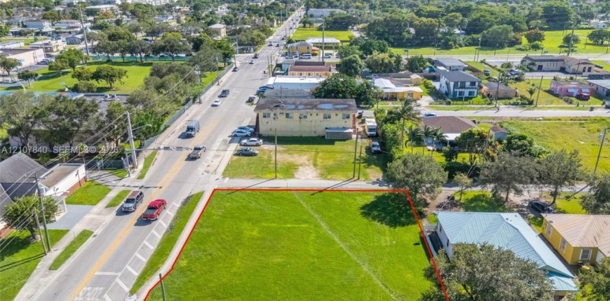 Land in Homestead, Florida № 2430234