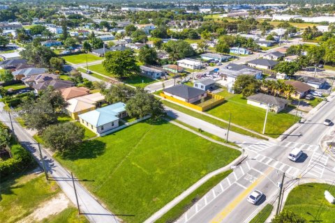 Land in Homestead, Florida № 2430234 - photo 12