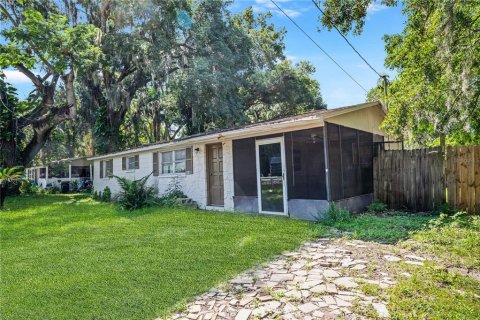 Commercial property in Lutz, Florida 75.44 sq.m. № 2306286 - photo 6