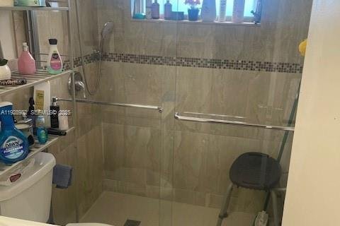 Commercial property in Miami, Florida 164.72 sq.m. № 1987370 - photo 13