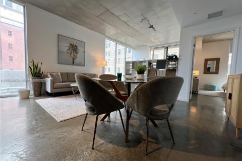 Condominio en alquiler en Miami, Florida, 2 dormitorios, 68.38 m2 № 1992840 - foto 7