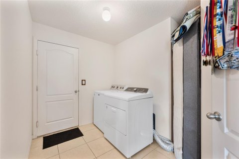 Casa en venta en Lakeland, Florida, 3 dormitorios, 140.75 m2 № 2102150 - foto 28