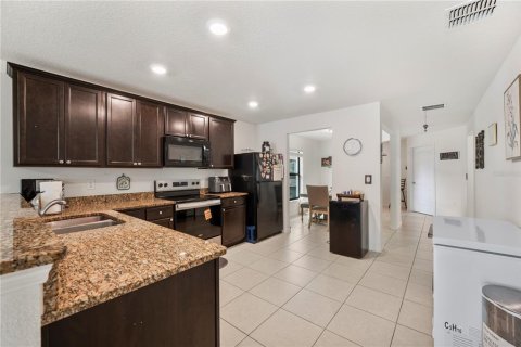 Casa en venta en Lakeland, Florida, 3 dormitorios, 140.75 m2 № 2102150 - foto 12