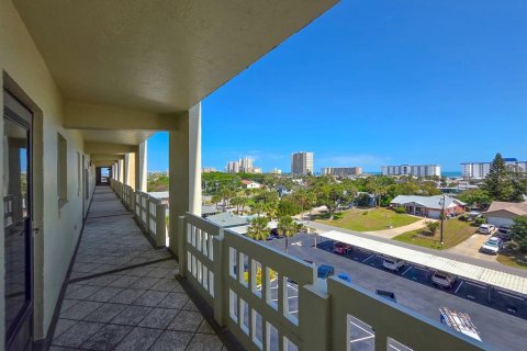 Condo in Port Orange, Florida, 3 bedrooms  № 2195730 - photo 5