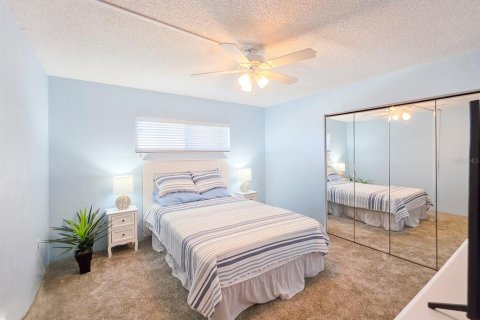 Condo in Port Orange, Florida, 3 bedrooms  № 2195730 - photo 26
