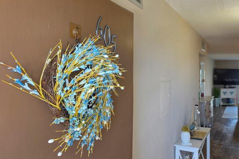 Condo in Port Orange, Florida, 3 bedrooms  № 2195730 - photo 9