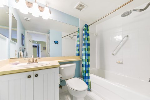 Copropriété à vendre à Vero Beach, Floride: 2 chambres, 105.91 m2 № 2240456 - photo 24
