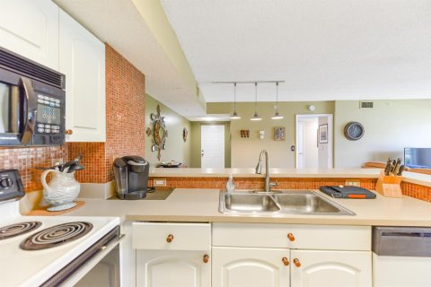 Copropriété à vendre à Vero Beach, Floride: 2 chambres, 105.91 m2 № 2240456 - photo 14