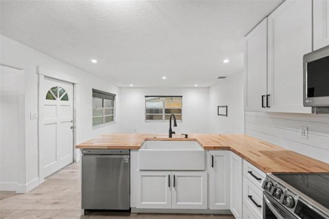 Casa en venta en Largo, Florida, 3 dormitorios, 99.13 m2 № 2199691 - foto 9
