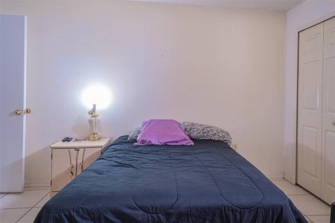 House in Orlando, Florida 3 bedrooms, 123.93 sq.m. № 2211733 - photo 10