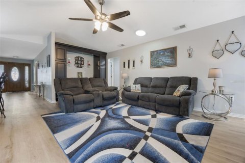Casa en venta en Leesburg, Florida, 3 dormitorios, 187.29 m2 № 1904026 - foto 9