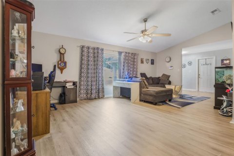 Casa en venta en Leesburg, Florida, 3 dormitorios, 187.29 m2 № 1904026 - foto 18
