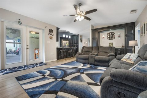 Casa en venta en Leesburg, Florida, 3 dormitorios, 187.29 m2 № 1904026 - foto 8