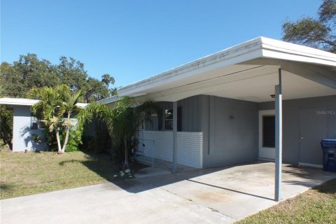 House in Sarasota, Florida 2 bedrooms, 116.03 sq.m. № 1744337 - photo 18