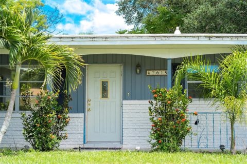 House in Sarasota, Florida 2 bedrooms, 116.03 sq.m. № 1744337 - photo 1