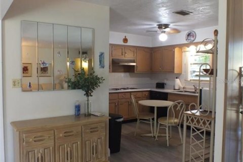 House in Sarasota, Florida 2 bedrooms, 116.03 sq.m. № 1744337 - photo 10