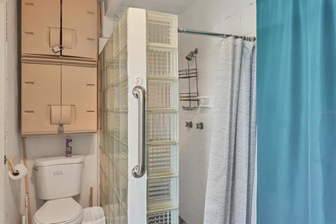House in Sarasota, Florida 2 bedrooms, 116.03 sq.m. № 1744337 - photo 22