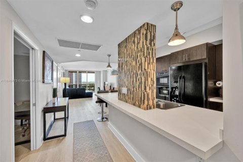 Condominio en alquiler en Hallandale Beach, Florida, 3 dormitorios, 145.95 m2 № 1888878 - foto 9