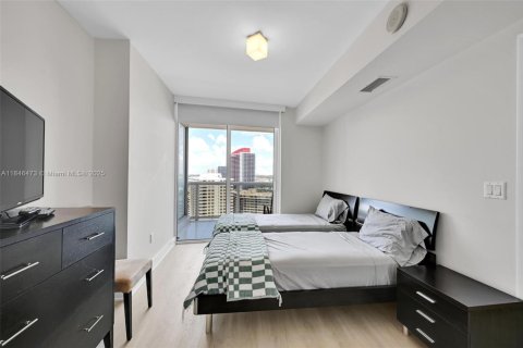 Condominio en alquiler en Hallandale Beach, Florida, 3 dormitorios, 145.95 m2 № 1888878 - foto 14
