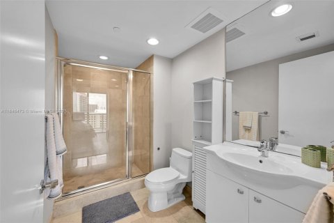 Condominio en alquiler en Hallandale Beach, Florida, 3 dormitorios, 145.95 m2 № 1888878 - foto 16