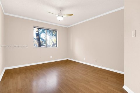 Apartamento en alquiler en Miami, Florida, 2 dormitorios, 121.89 m2 № 2025242 - foto 19