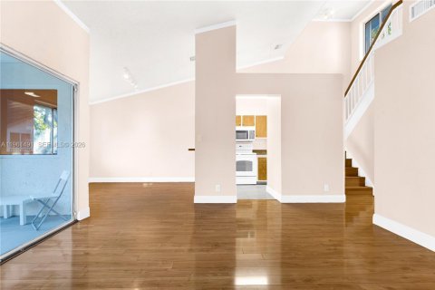 Apartamento en alquiler en Miami, Florida, 2 dormitorios, 121.89 m2 № 2025242 - foto 8