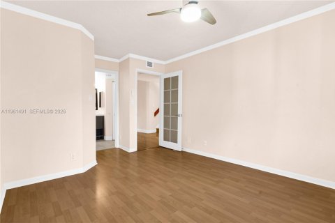 Apartamento en alquiler en Miami, Florida, 2 dormitorios, 121.89 m2 № 2025242 - foto 18