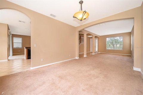 House in Orlando, Florida 4 bedrooms, 273.6 sq.m. № 1913090 - photo 7