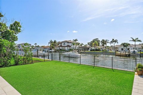 Casa en venta en Saint Petersburg, Florida, 3 dormitorios, 197.51 m2 № 1826366 - foto 19