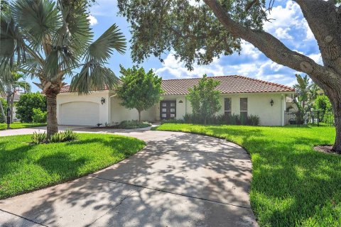 Casa en venta en Saint Petersburg, Florida, 3 dormitorios, 197.51 m2 № 1826366 - foto 2