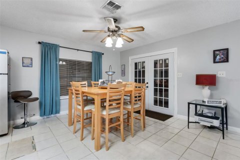 House in Kissimmee, Florida 3 bedrooms, 157 sq.m. № 1719220 - photo 16