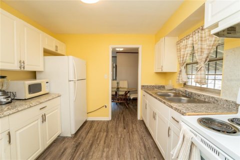 House in Orlando, Florida 3 bedrooms, 99.78 sq.m. № 1648484 - photo 5